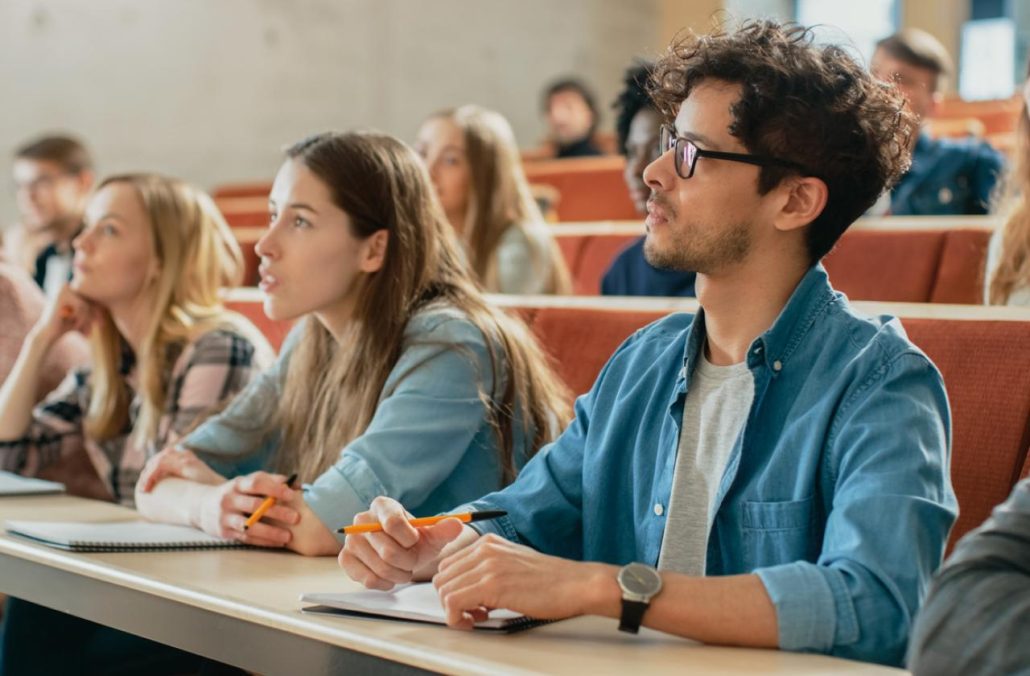 Literaturquellen: Ein Schlüssel zur Wissenschaftlichen Forschung